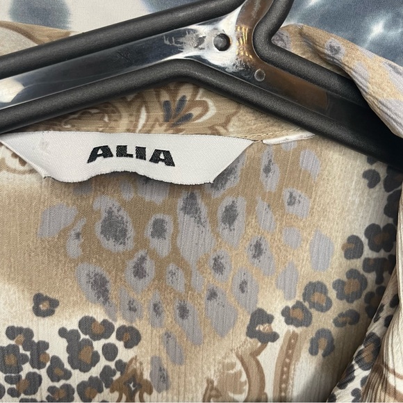 Vintage Alia Animal Print/Paisley Pattern Blouse - Picture 6 of 6